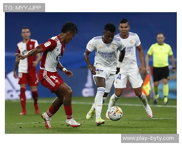 姆巴佩慷慨让点球维尼修斯晒合照表达友谊与支持