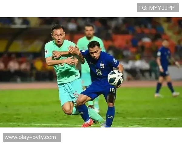 日本U20在加时赛被法国绝杀球员痛苦瘫倒赛场泪如雨下