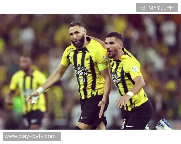 吉达联合快速反击先失一球本泽马第15分钟精彩破门助队反击 吉达联合快速反击先失一球本泽马第15分钟精彩破门助队反击