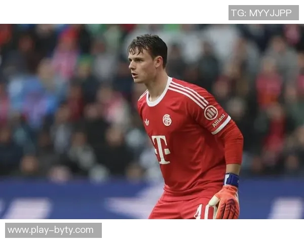 乌尔比希禁区外手球争议德足协解释手臂自然状态未出牌原因