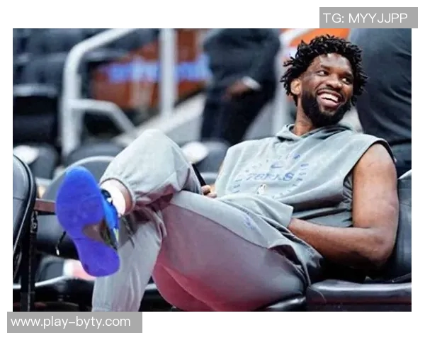 恩比德复出表现抢眼10投5中斩获14分7篮板8助攻3抢断 恩比德复出表现抢眼10投5中斩获14分7篮板8助攻3抢断