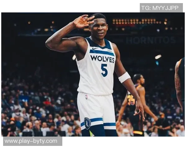 爱德华兹连续六场得分超过30分追平乐福并列森林狼队史第一 爱德华兹连续六场得分超过30分追平乐福并列森林狼队史第一